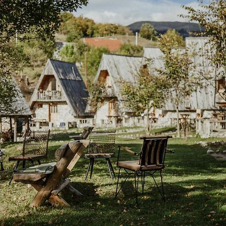 Eco Village Nevidio Poscenje Exteriér fotografie