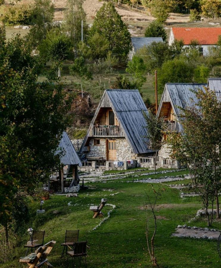 Eco Village Nevidio Poscenje Exteriér fotografie