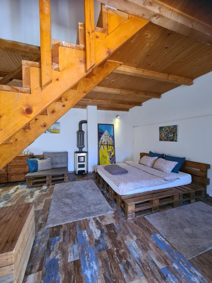 Eco Village Nevidio Poscenje Pokoj fotografie