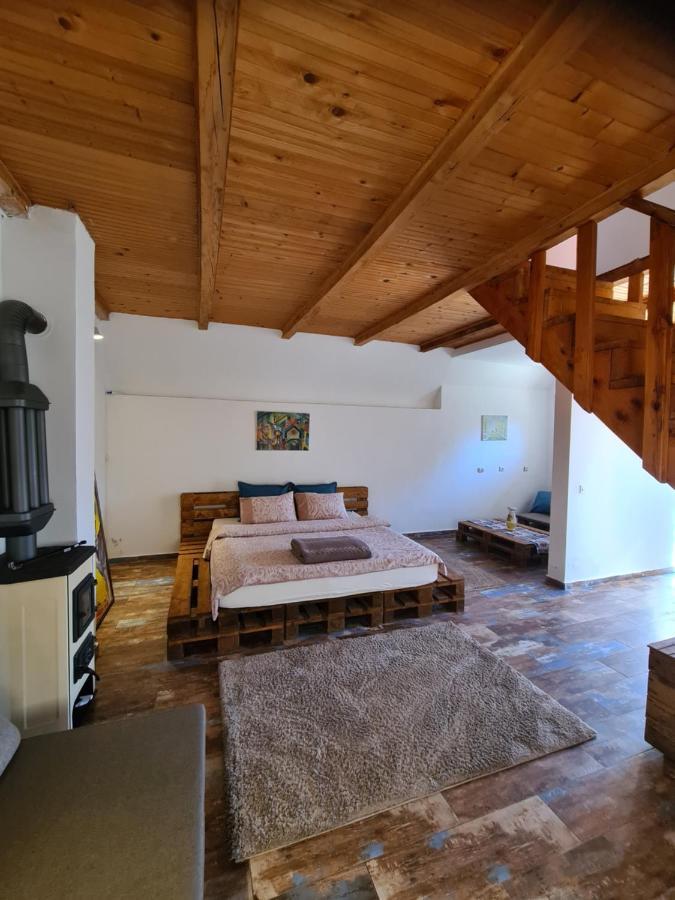 Eco Village Nevidio Poscenje Pokoj fotografie