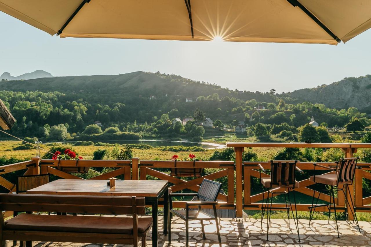 Eco Village Nevidio Poscenje Exteriér fotografie