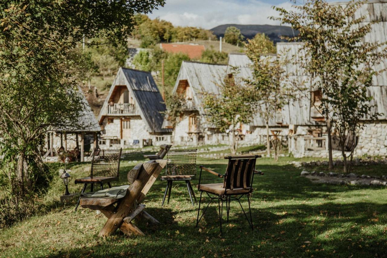 Eco Village Nevidio Poscenje Exteriér fotografie