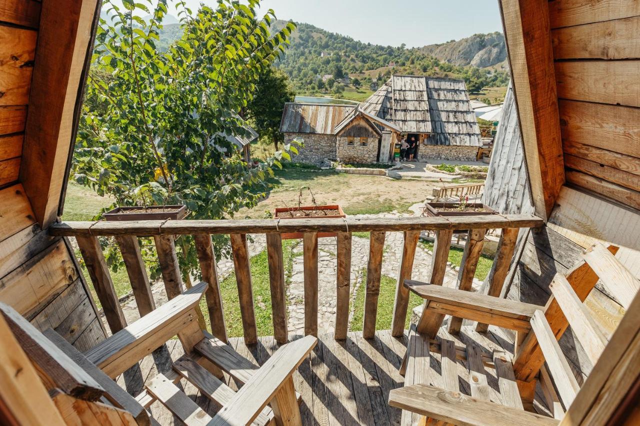 Eco Village Nevidio Poscenje Exteriér fotografie