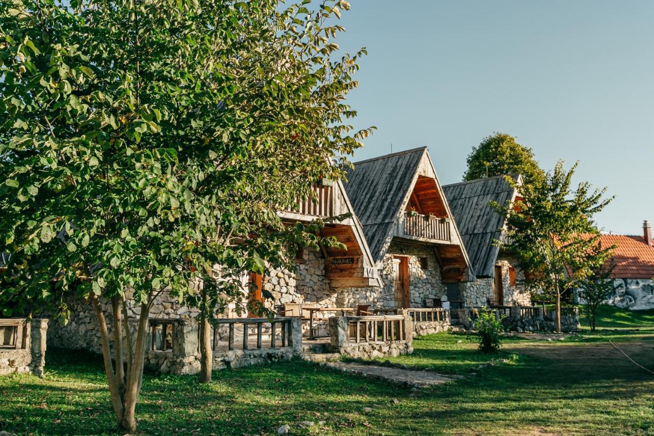 Eco Village Nevidio Poscenje Exteriér fotografie