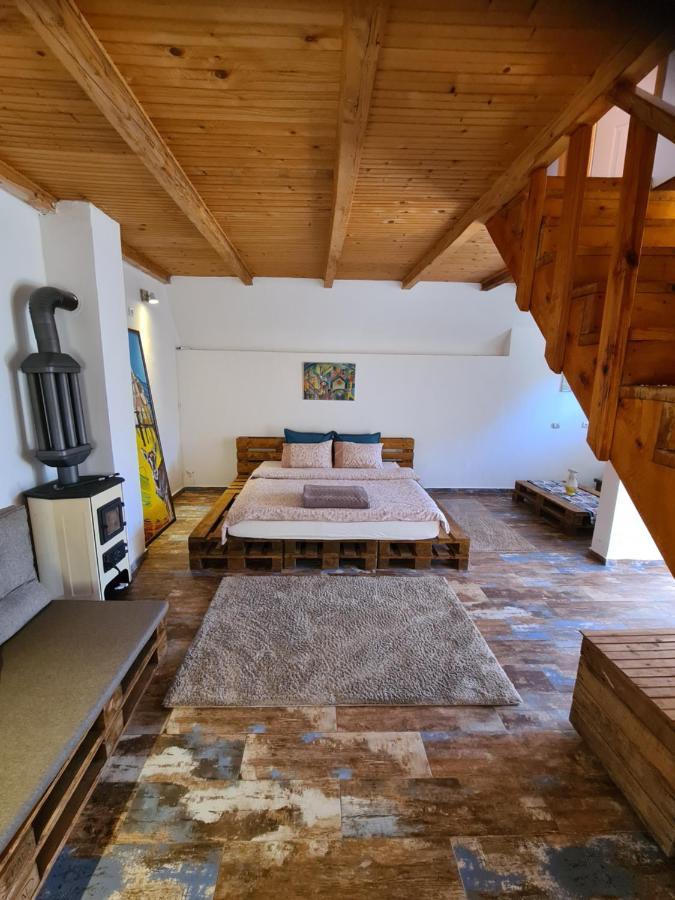 Eco Village Nevidio Poscenje Exteriér fotografie